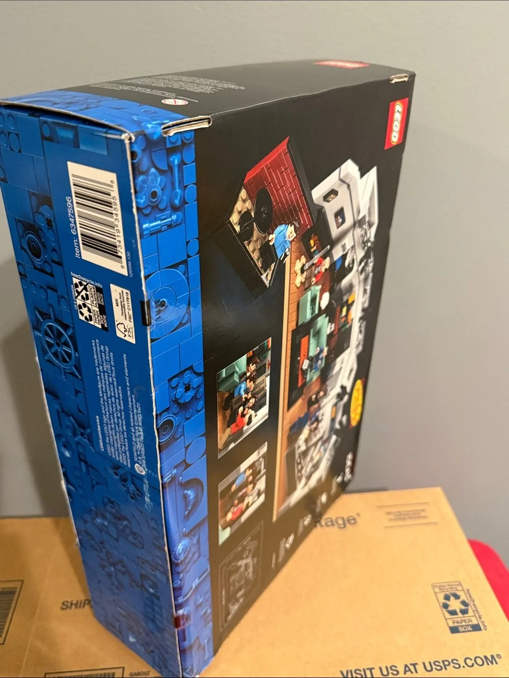 Lego Ideas Seinfeld Living Room Set 21328. Brand New in Box